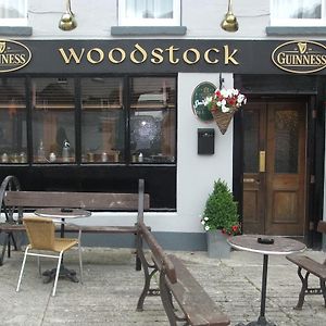Woodstock Arms - Bar, Bed & Breakfast